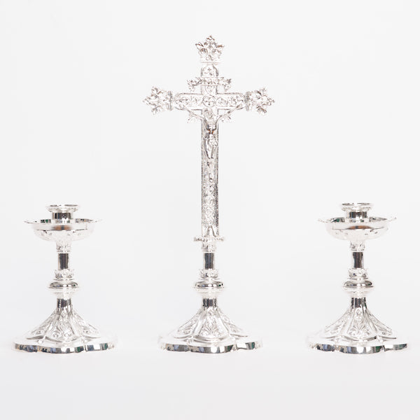 Candelabro de altar de estilo francés tradicional de 5.75"