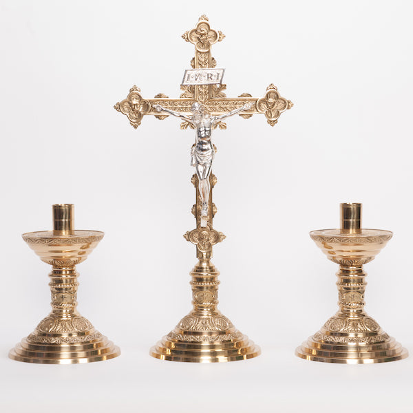 Candelabro de altar adornado tradicional de 8,5"