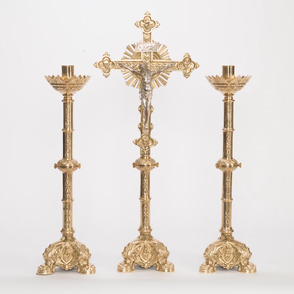 Candelabro de Altar de Latón Macizo Estilo Barroco