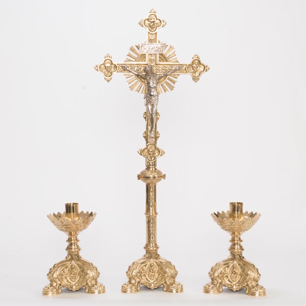 Candelabro de Altar de Latón Macizo Estilo Barroco