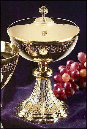 Engraved Grapes and Wheat Ciborium with Celtic Cross Cover