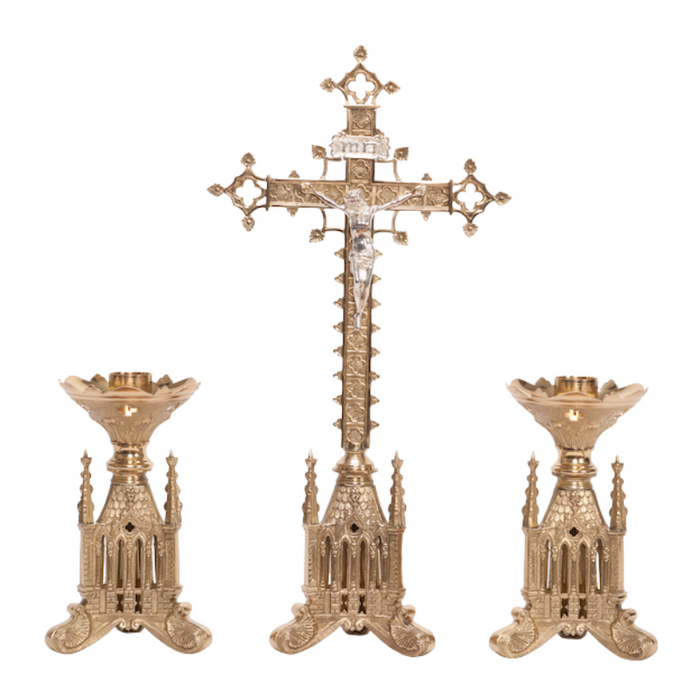 Juego de altar con candelabro corto y crucifijo de estilo gótico tradicional